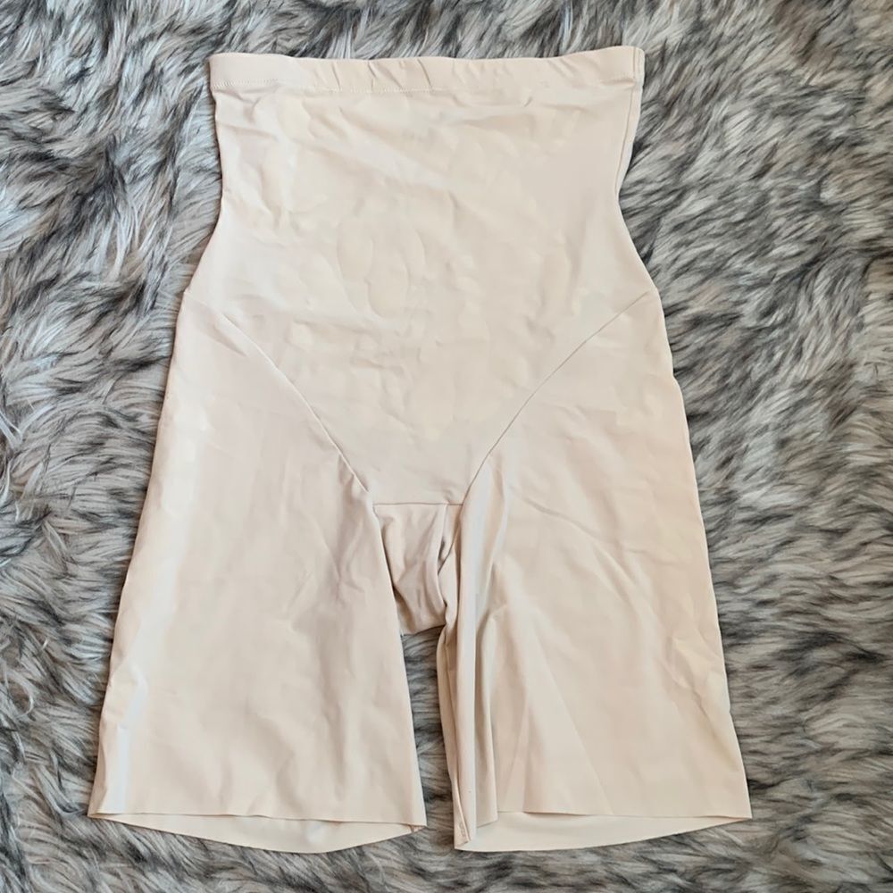 Maidenform Design Open Crotch Tummy Waist Slimming Shaper Shorts S Nude